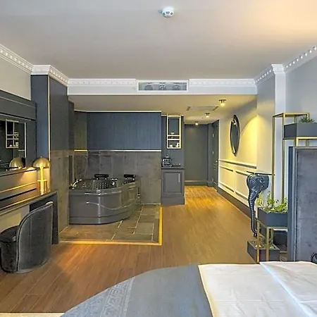 A11 Bosphorus 3*